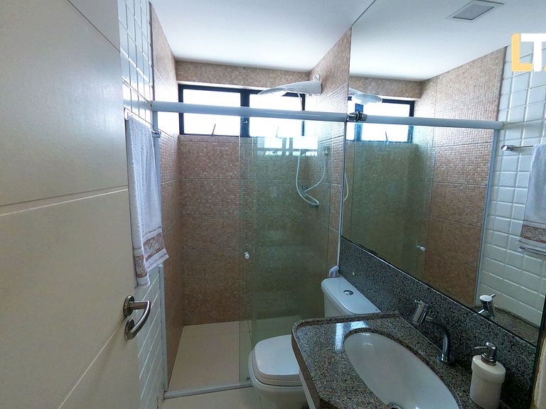 Bedroom and Living Room 200mt Ponta Verde beach. 2 bathrooms