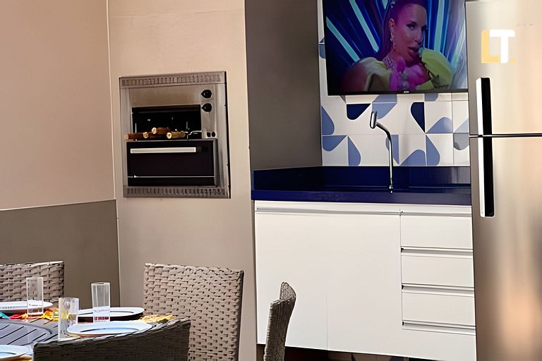 by the sea 4 bedrooms / pool / barbecue / field