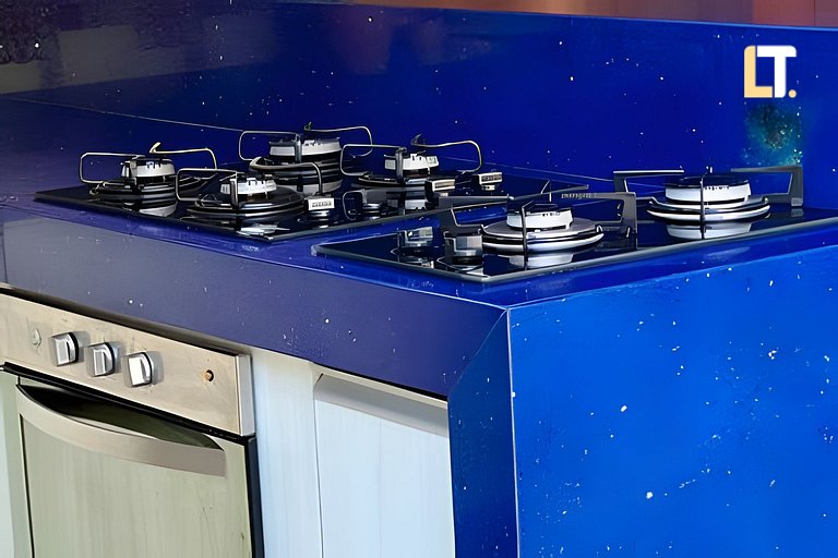 by the sea 4 bedrooms / pool / barbecue / field