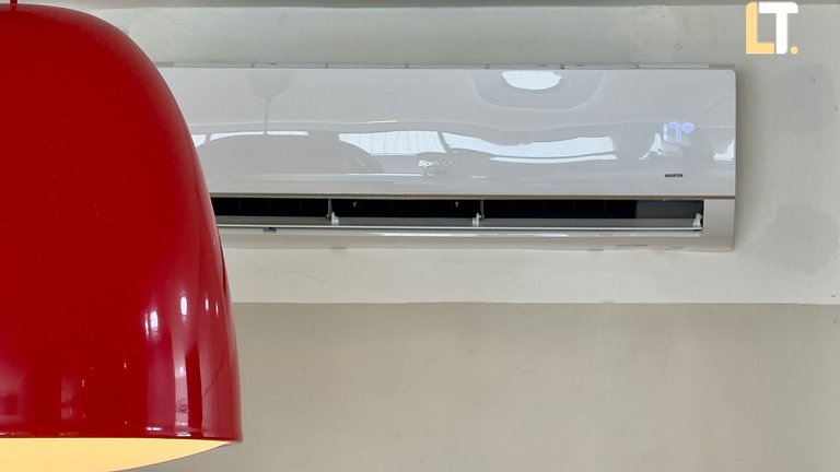 Habitación y Salón a 200mt playa Ponta Verde con 2 baños