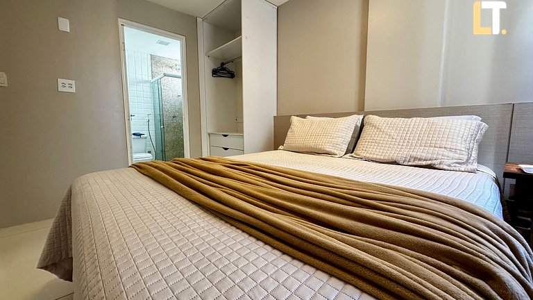 Bedroom and Living Room 200mt Ponta Verde beach. 2 bathrooms