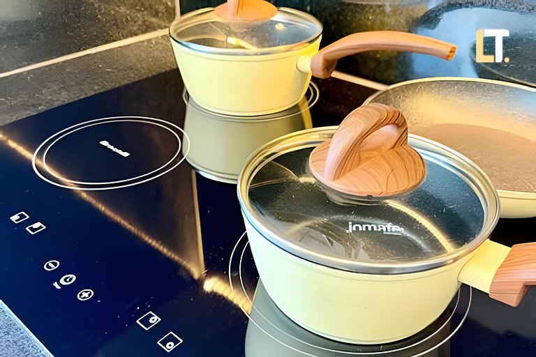 SKY 1018 | Vista mar | Piscina | Academia