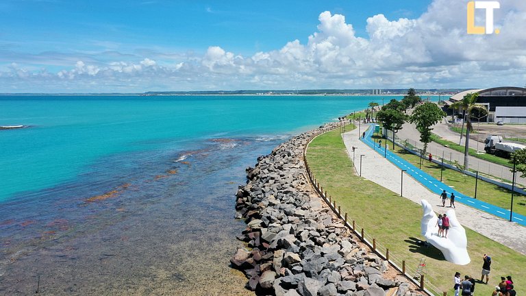 Apt Quarto e Sala a 200mt praia ponta verde com 2 banheiros