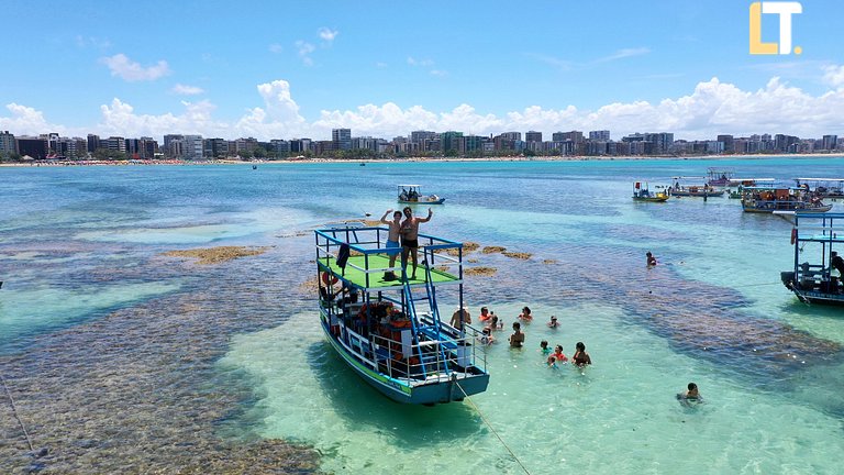 Apt Quarto e Sala a 200mt praia ponta verde com 2 banheiros