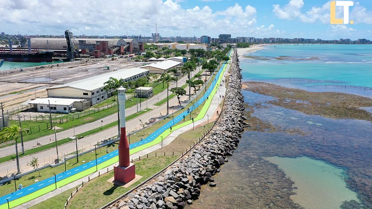 Apt Quarto e Sala a 200mt praia ponta verde com 2 banheiros
